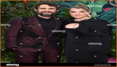 Josh Groban And Natalie McQueen: A Holiday Collaboration